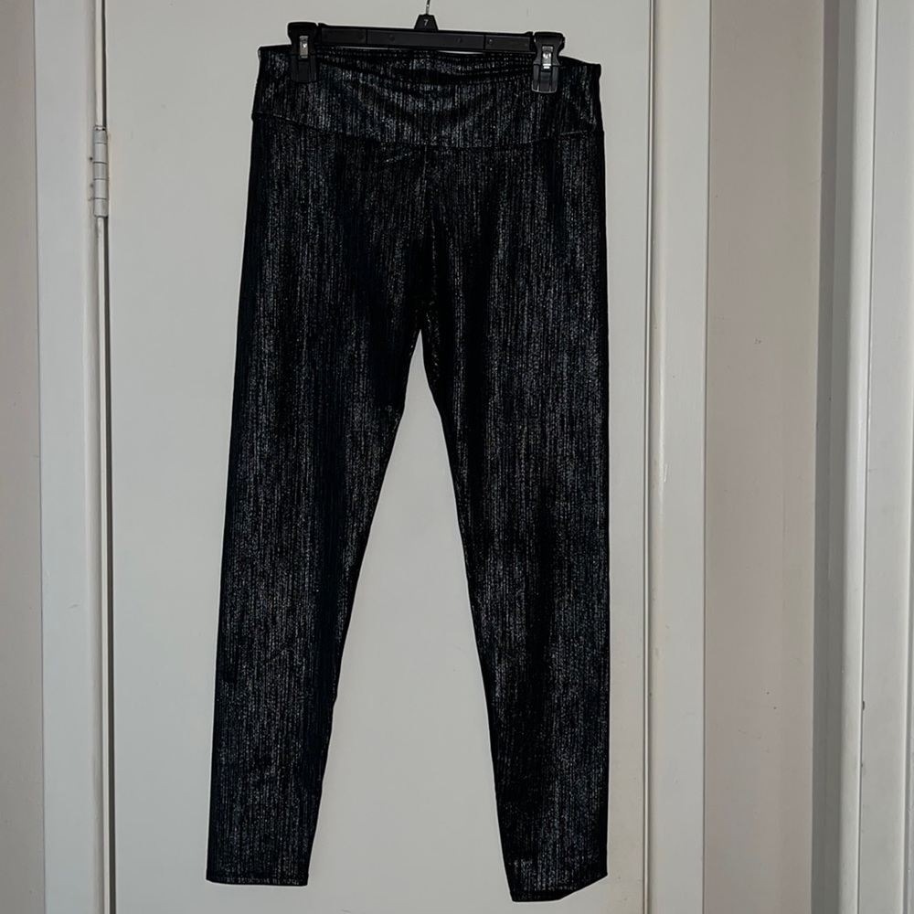 Fabletics black printed leggings